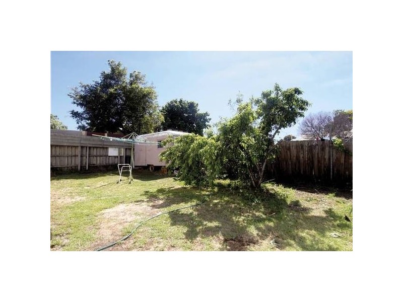 6 Revo Street, Newport VIC 3015