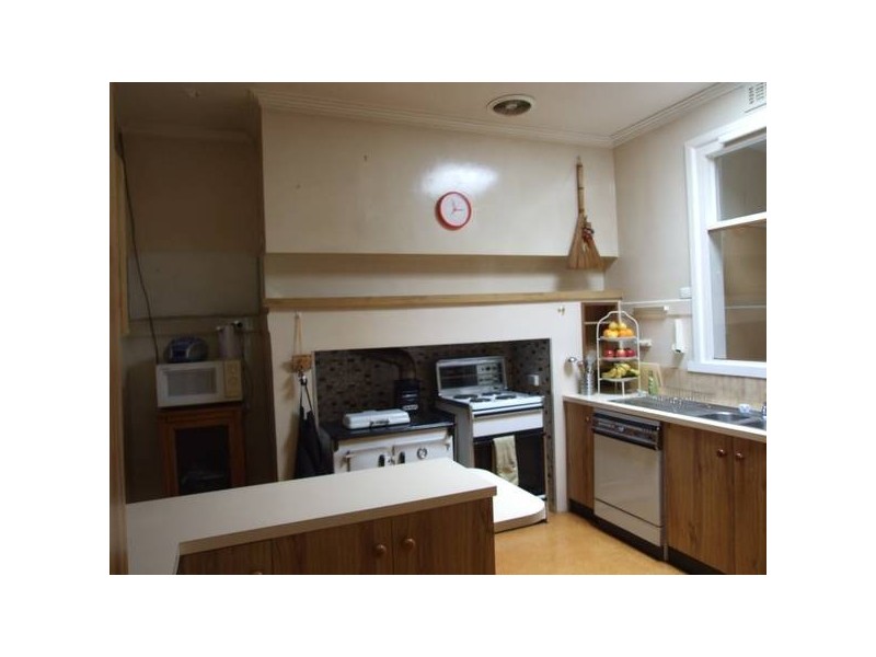 8 Truman Street, Spotswood VIC 3015