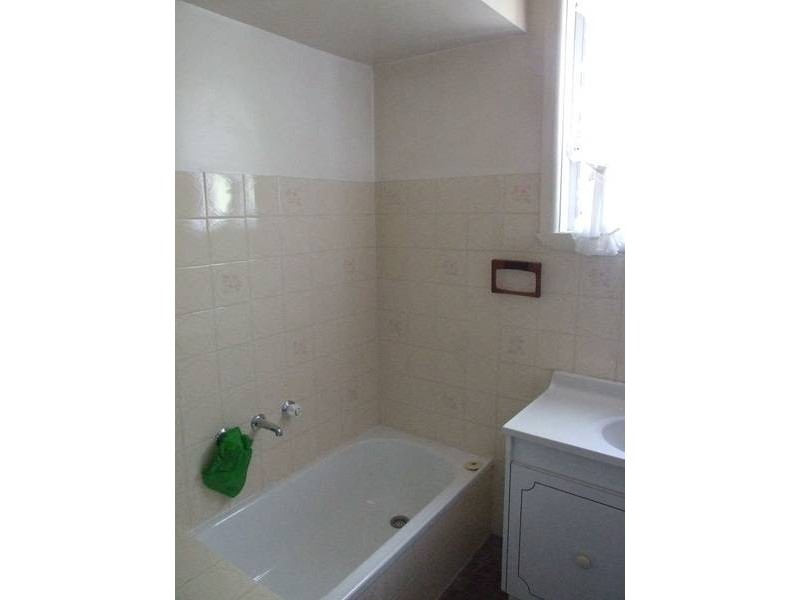 8 Truman Street, Spotswood VIC 3015