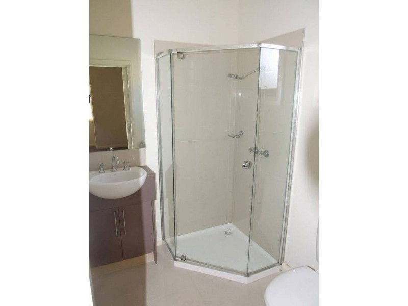 1/56 Blenheim Road, Newport VIC 3015