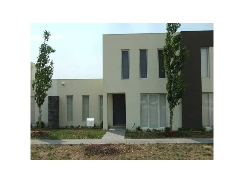 90 Signature Boulevard, Sanctuary Lakes VIC 3030