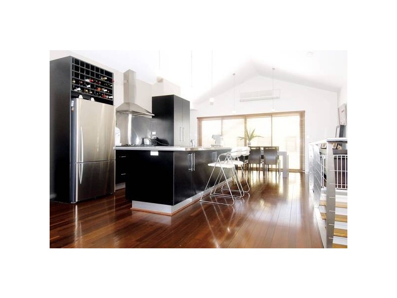 321 Melbourne Road, Newport VIC 3015