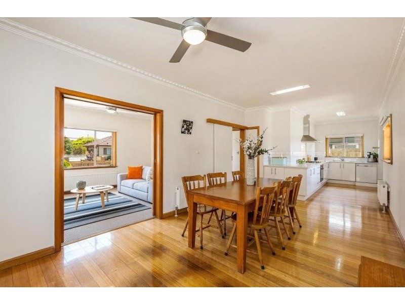 39 Corrigan Avenue, Brooklyn VIC 3012