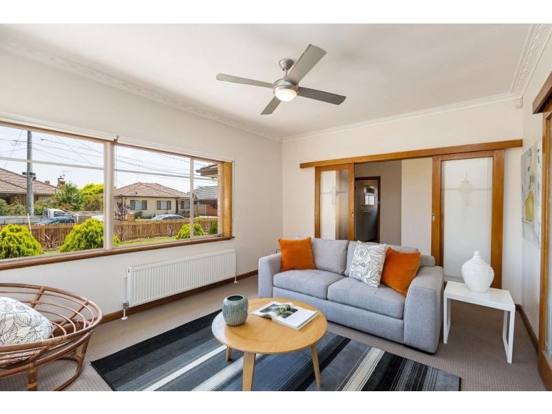 39 Corrigan Avenue, Brooklyn VIC 3012