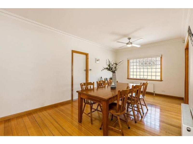 39 Corrigan Avenue, Brooklyn VIC 3012