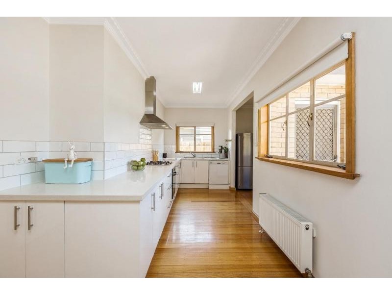 39 Corrigan Avenue, Brooklyn VIC 3012