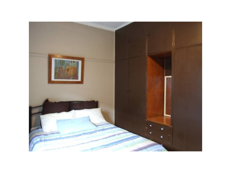 9 Blackshaws Road, Newport VIC 3015