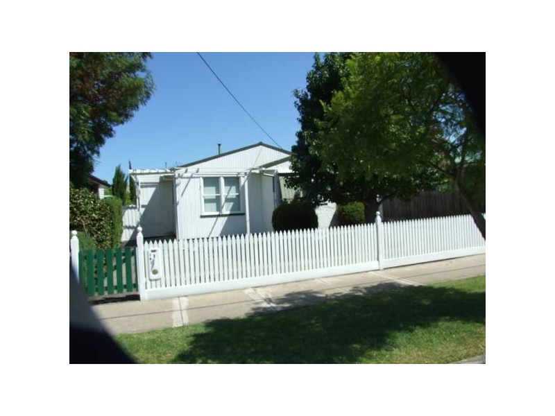 141 Blackshaws Road, Newport VIC 3015
