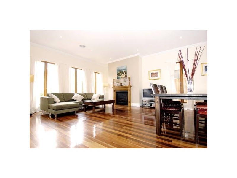 13 Oberon Way, Newport VIC 3015