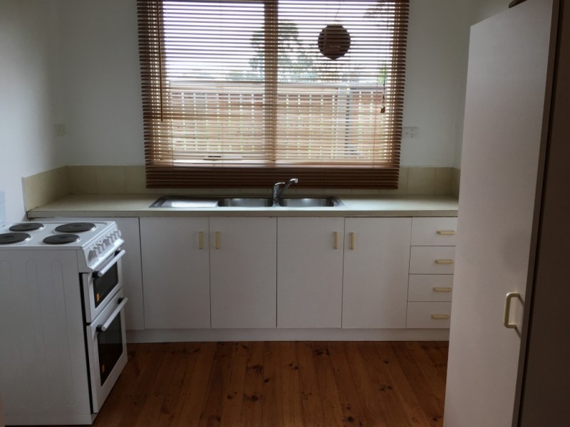 2/42 Bradley Street, Newport VIC 3015