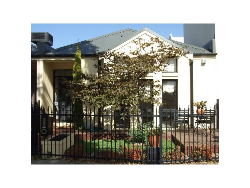 75 John Liston Drive, Newport VIC 3015