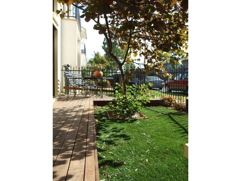 75 John Liston Drive, Newport VIC 3015