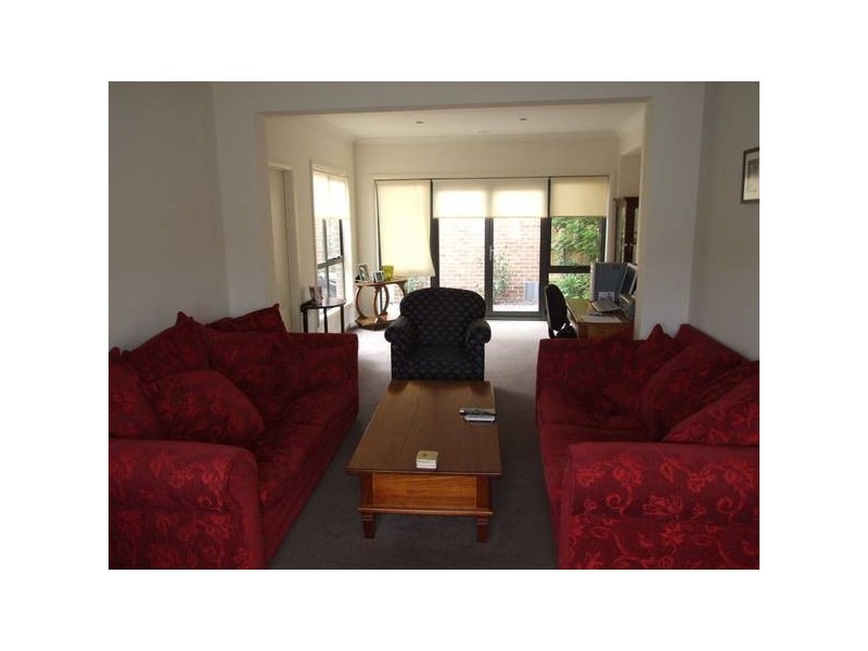 1/56 Blenheim Road, Newport VIC 3015