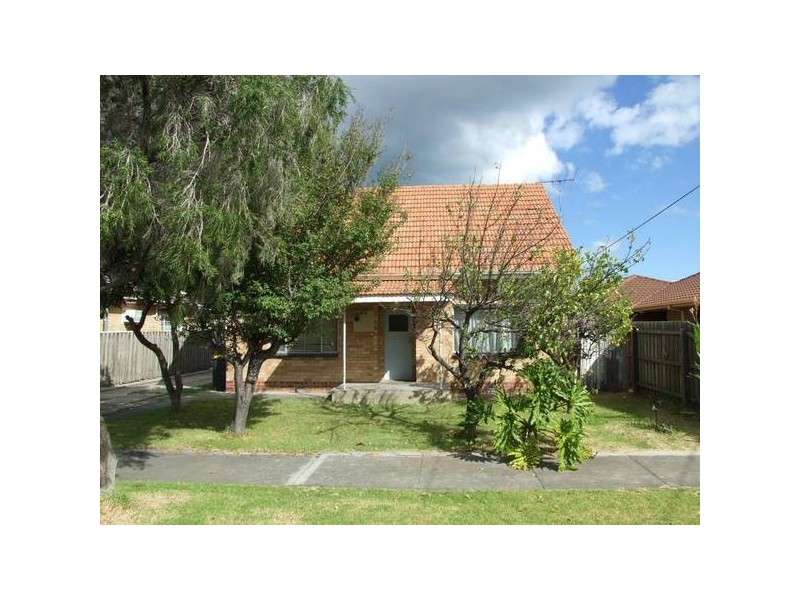 19 Maxwell Avenue, Altona North VIC 3025