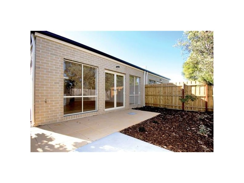 2/15 Gordon Street, Newport VIC 3015