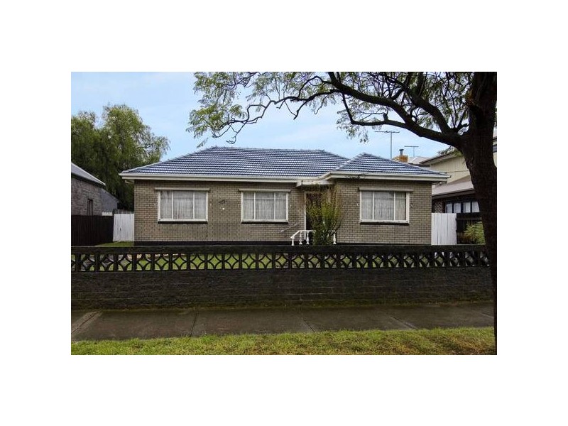 77 Blackshaws Road, Newport VIC 3015