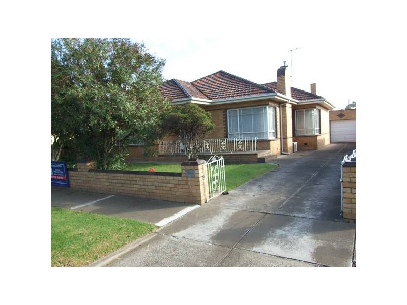 44 Corrigan Avenue, Brooklyn VIC 3012