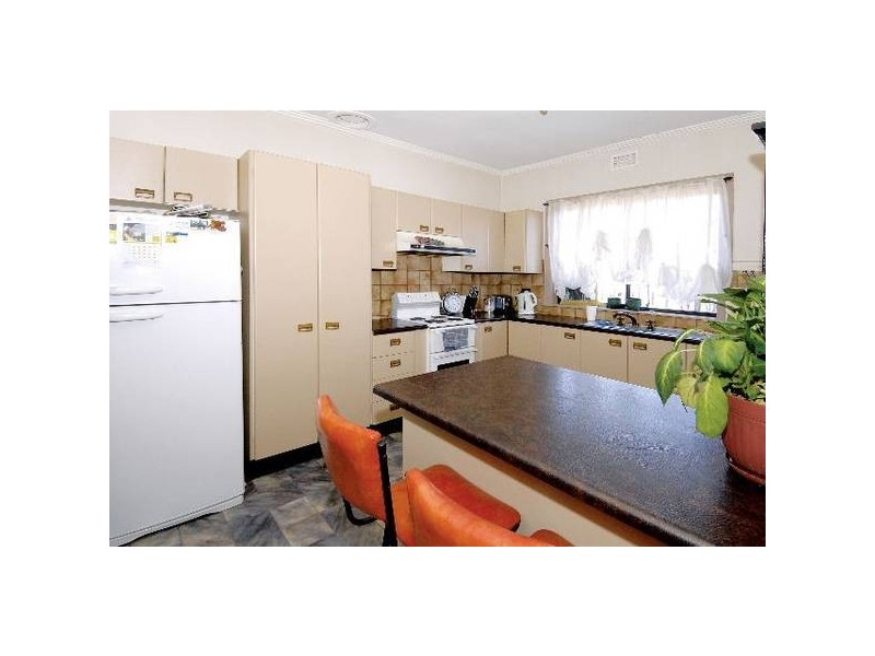 14 Delphin Avenue, Altona North VIC 3025
