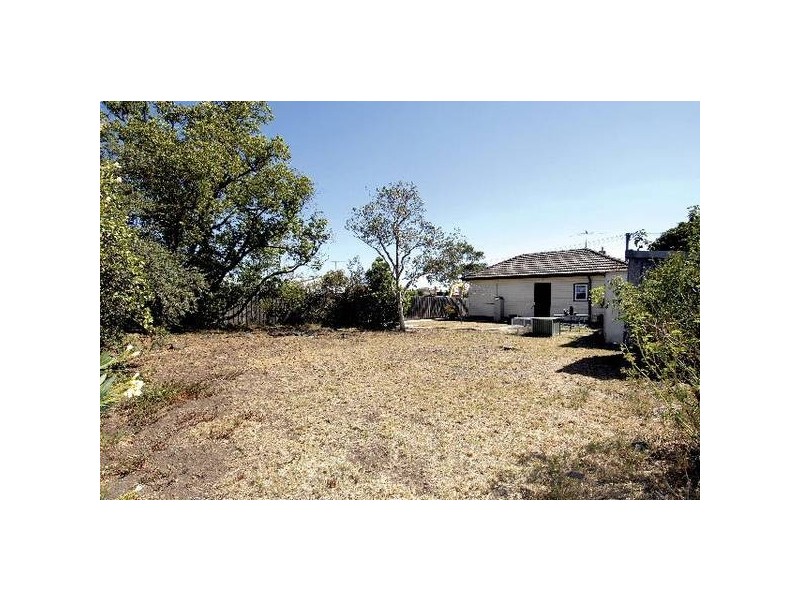 14 Delphin Avenue, Altona North VIC 3025