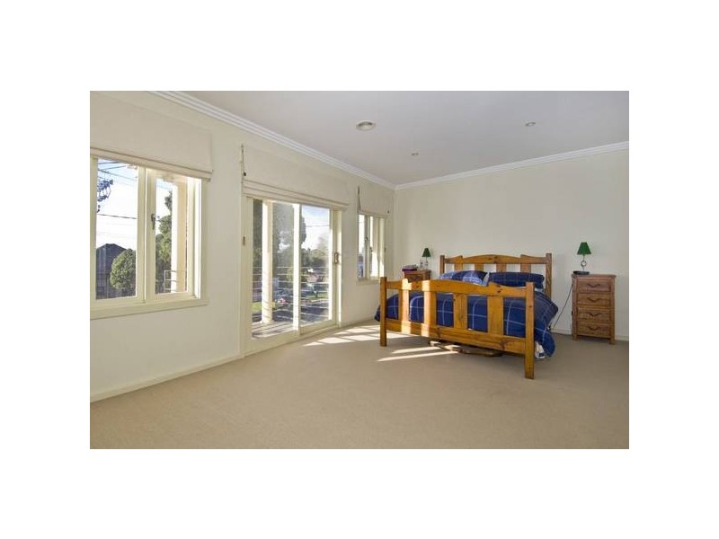 21 Jack Street, Newport VIC 3015