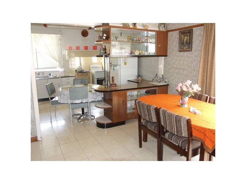 44 Corrigan Avenue, Brooklyn VIC 3012