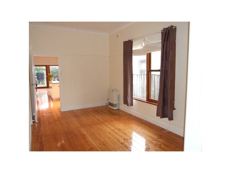 34 Salisbury St, Newport VIC 3015
