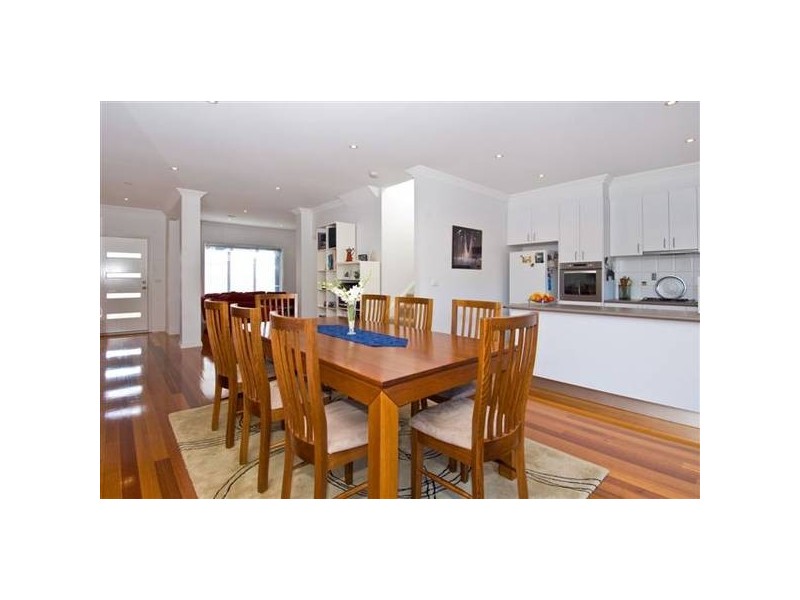 90 Hansen Street, Newport VIC 3015