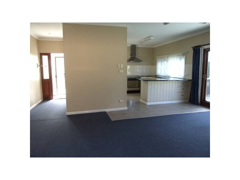 10 Gordon Steet, Newport VIC 3015