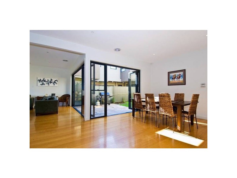 1/9 Liley Street, Newport VIC 3015