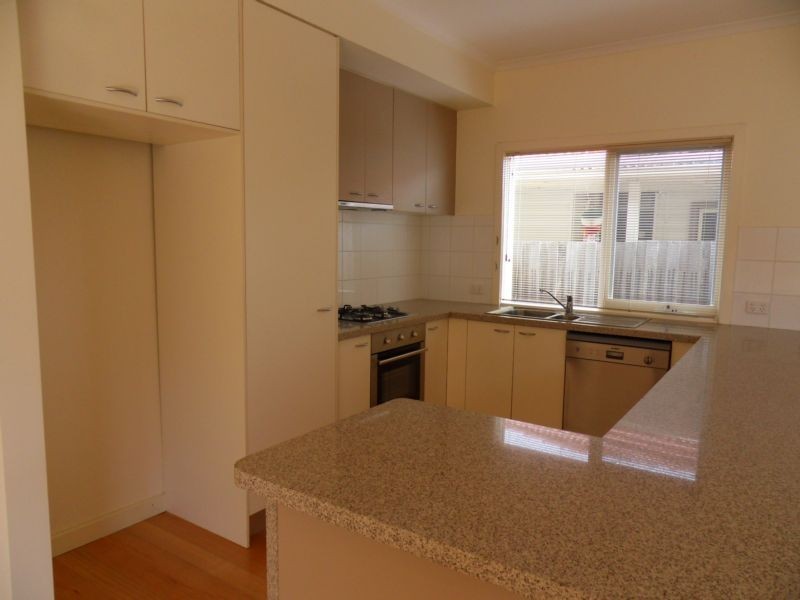 15 Home Road, Newport VIC 3015