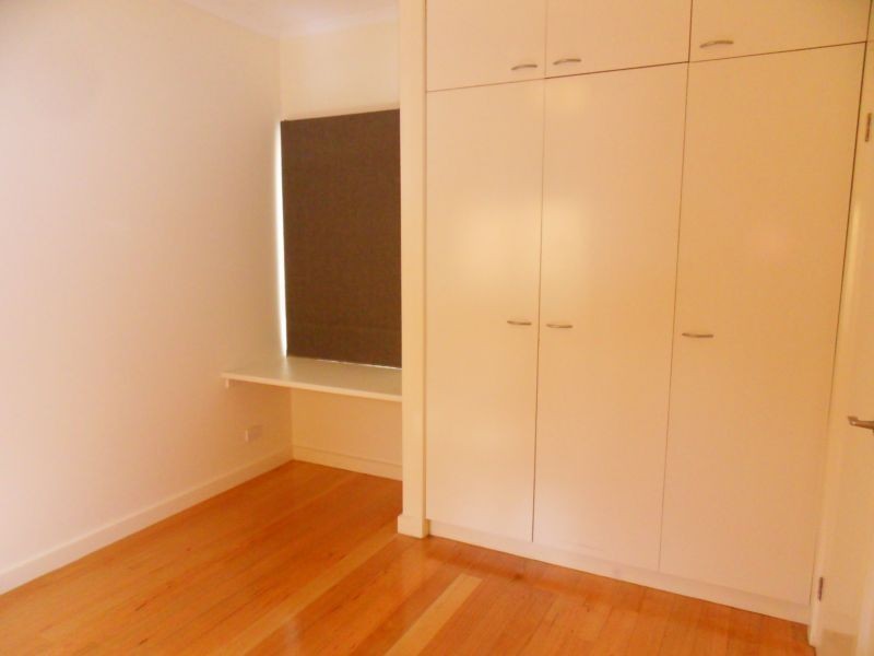 15 Home Road, Newport VIC 3015