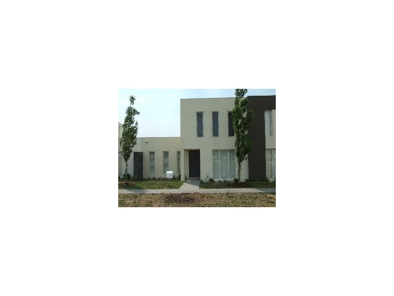 90 Signature Boulevard, Sanctuary Lakes VIC 3030