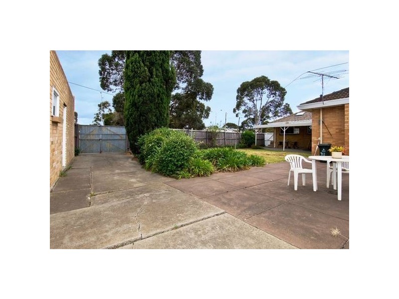 71 Blenheim Road, Newport VIC 3015