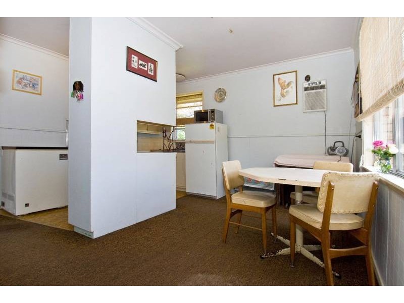 10 Laurie Street, Newport VIC 3015