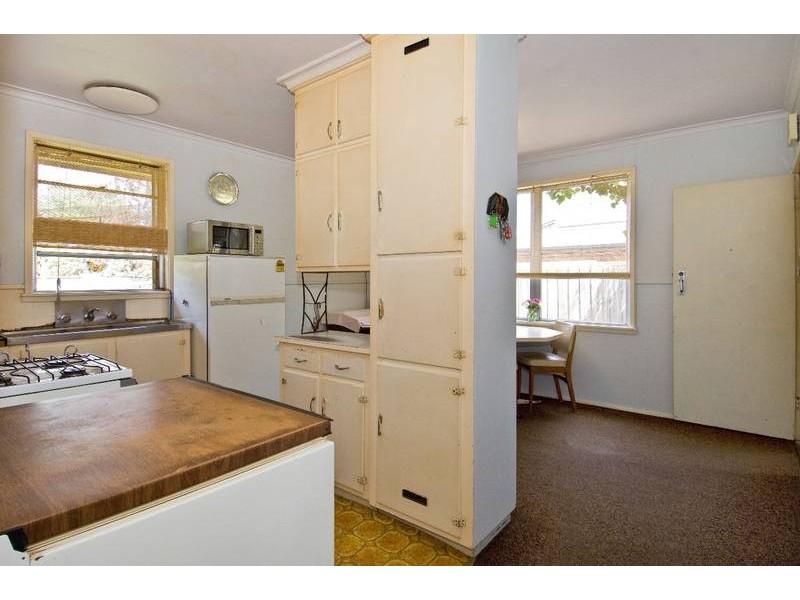 10 Laurie Street, Newport VIC 3015