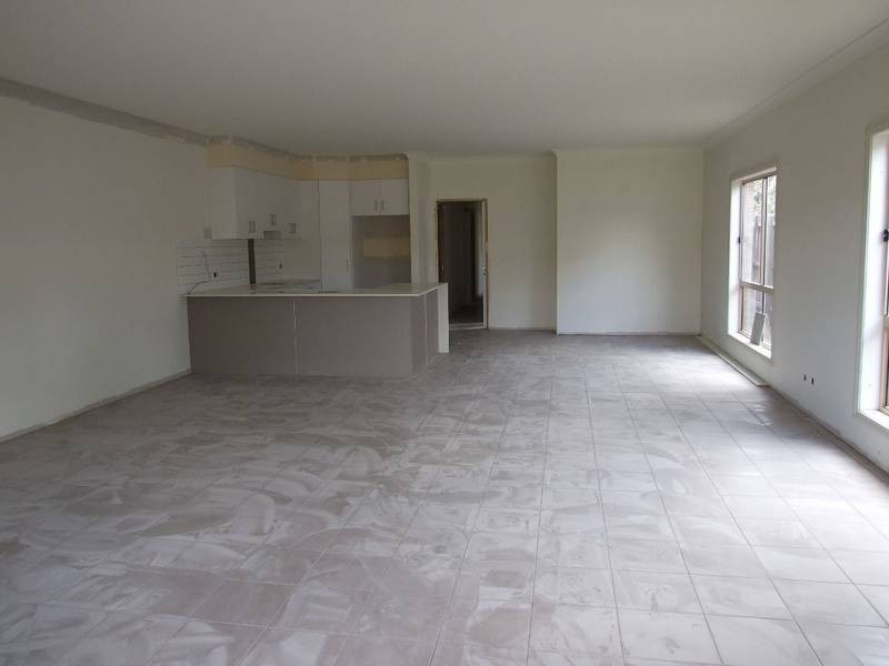 1/24 Amaranth Avenue, Altona North VIC 3025