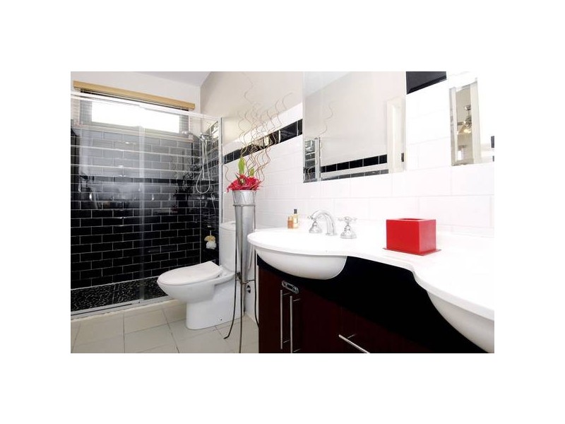 321 Melbourne Road, Newport VIC 3015