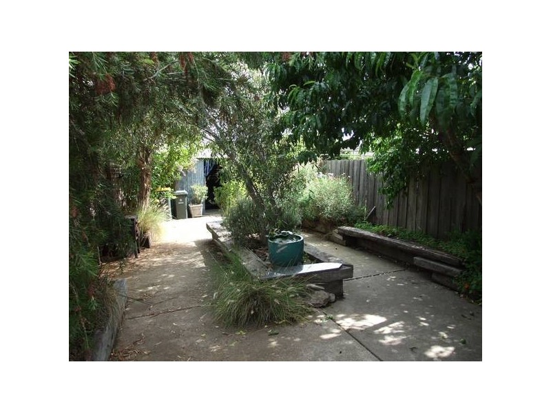 1/87 Hudsons Road, Spotswood VIC 3015