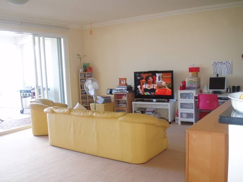 12/6-8 Woodlands Ave, Breakfast Point NSW 2137