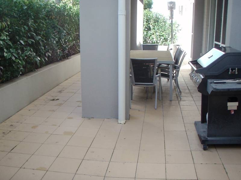 10/3 Magnolia Drive, Breakfast Point NSW 2137