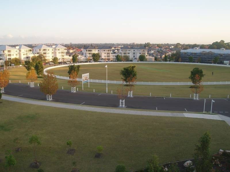 813/15-17 Peninsula Drive, Breakfast Point NSW 2137