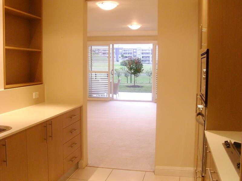 102/1 Admiralty Drive, Breakfast Point NSW 2137
