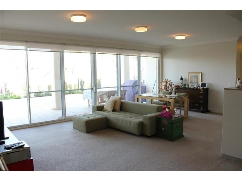 15/5 Juniper Drive, Breakfast Point NSW 2137