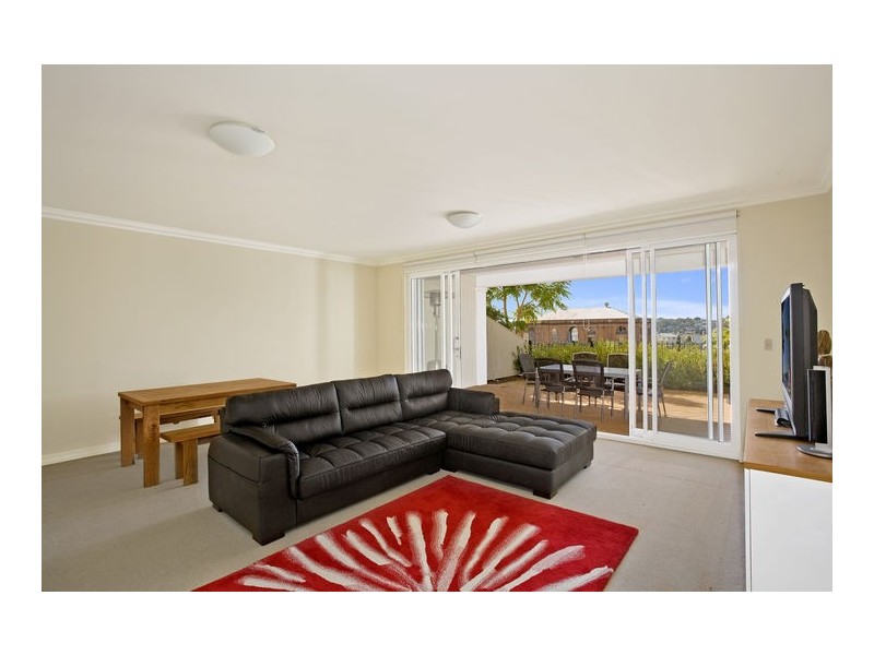 12/6-8 Woodlands Avenue, Breakfast Point NSW 2137