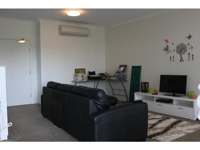 32/28-32 Village Drive, Breakfast Point NSW 2137