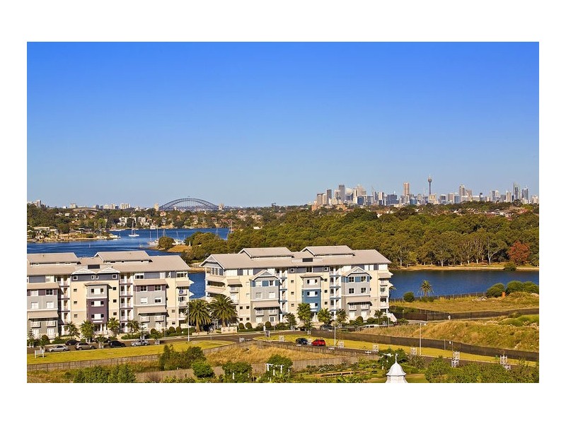 5 Spyglass Hill, Breakfast Point NSW 2137