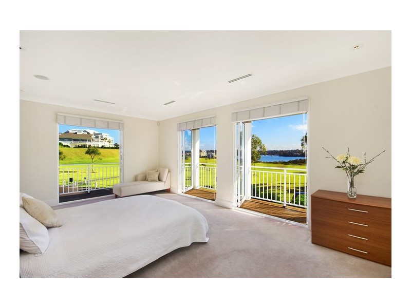 2 Admiralty Drive, Breakfast Point NSW 2137