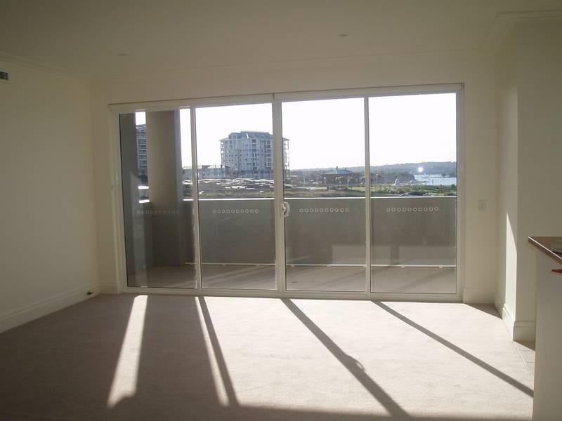 48/21-25 Peninsula Drive, Breakfast Point NSW 2137