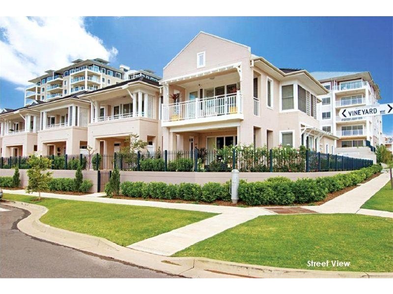 35 Vineyard Way, Breakfast Point NSW 2137