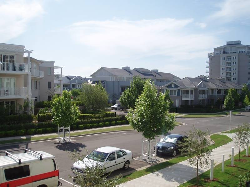 22/1 Juniper Drive, Breakfast Point NSW 2137